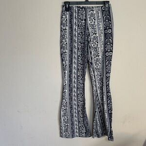 Friday Women's Blue Patterned Flare  Pants